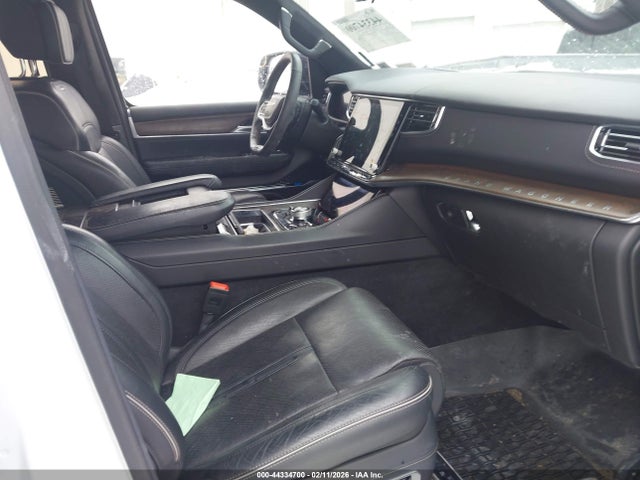 2023 JEEP GRAND WAGONEER 1C4SJVFP9PS501121 Photo 4