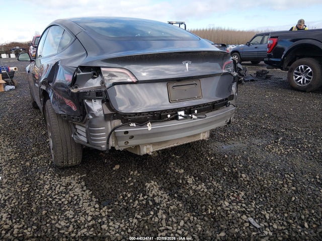 2023 TESLA MODEL 3 5YJ3E1EA1PF576696 Photo 5