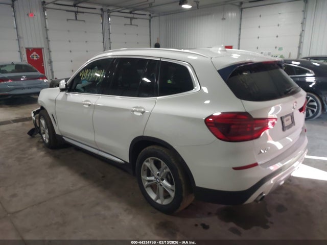 2019 BMW X3 5UXTR9C53KLR08652 Photo 2