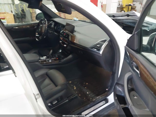 2019 BMW X3 5UXTR9C53KLR08652 Photo 4