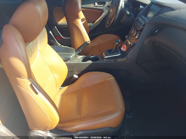 KMHHU6KJXGU131273 Hyundai Genesis