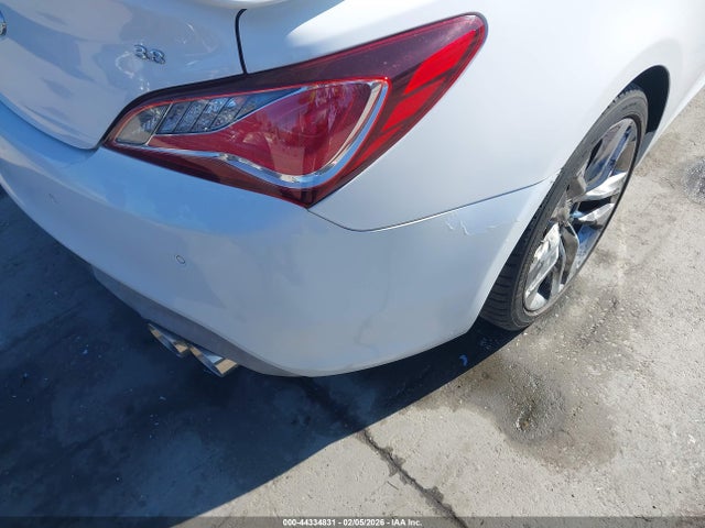KMHHU6KJXGU131273 Hyundai Genesis