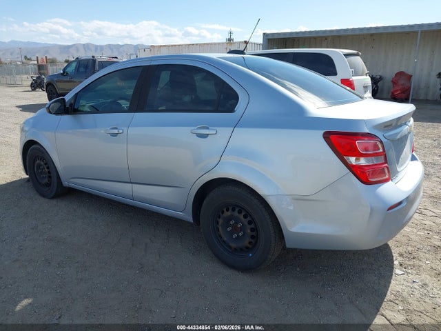 1G1JB5SH2H4142846 Chevrolet Sonic Ls Auto