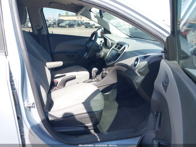 1G1JB5SH2H4142846 Chevrolet Sonic Ls Auto