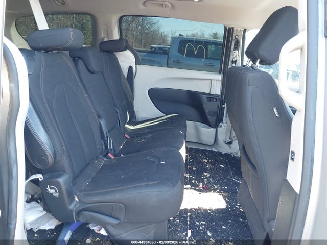 Продажа на аукционе авто 2017 Chrysler Pacifica Touring, vin: 2C4RC1DG9HR516533, номер лота: 44334863