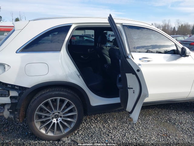 WDC0G4KB5JF402252 Mercedes-Benz Glc 300 4matic
