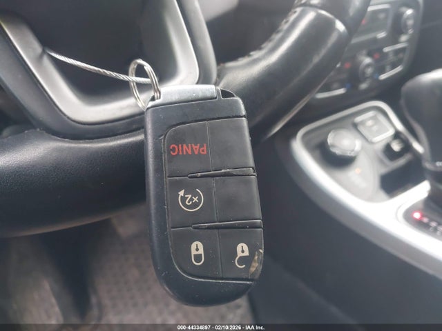 2020 Jeep Compass Latitude 4x4 მანქანა იყიდება აუქციონზე, vin: 3C4NJDBB5LT225255, აუქციონის ნომერი: 44334897