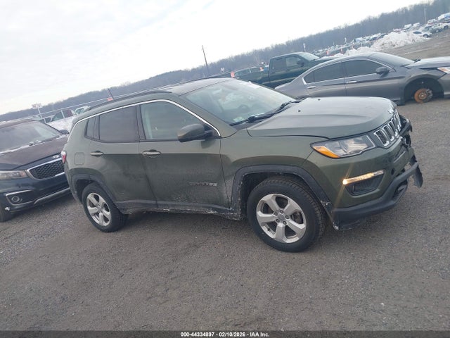 2020 Jeep Compass Latitude 4x4 მანქანა იყიდება აუქციონზე, vin: 3C4NJDBB5LT225255, აუქციონის ნომერი: 44334897