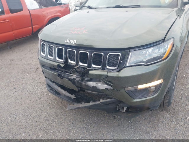 2020 Jeep Compass Latitude 4x4 მანქანა იყიდება აუქციონზე, vin: 3C4NJDBB5LT225255, აუქციონის ნომერი: 44334897