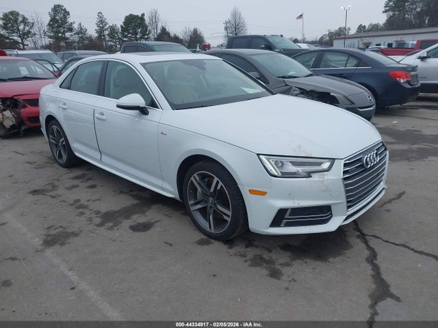 2017 AUDI A4 WAUENAF4XHN011946 Photo 0