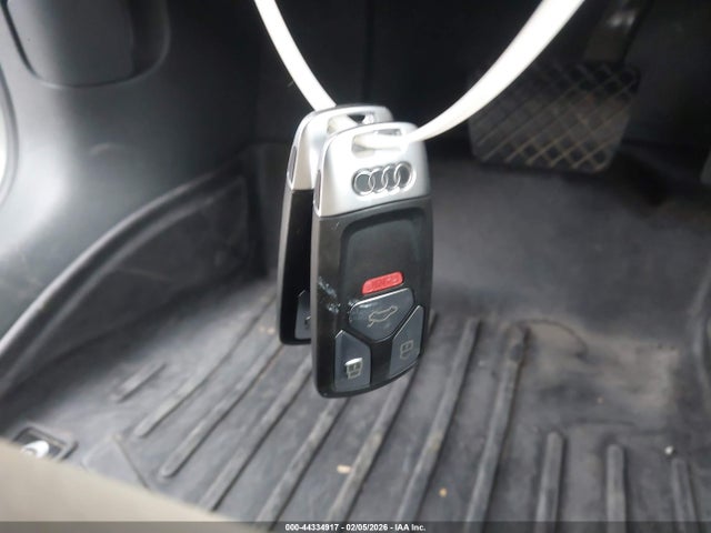 2017 AUDI A4 WAUENAF4XHN011946 Photo 10