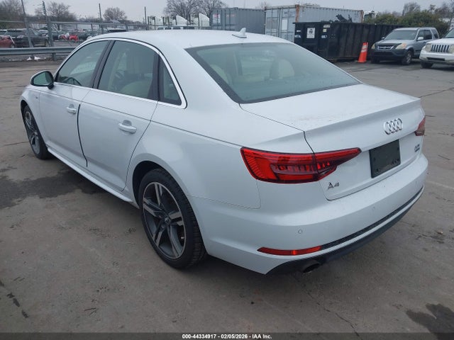 2017 AUDI A4 WAUENAF4XHN011946 Photo 2