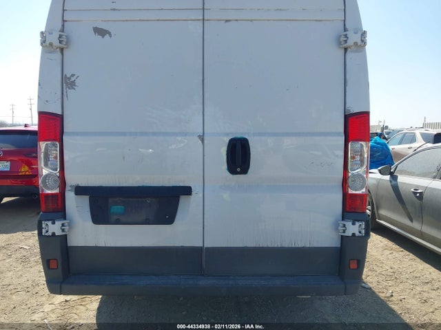 3C6URVJG2JE158758 RAM Promaster 3500 Cargo Van High Roof 159 Wb Ext