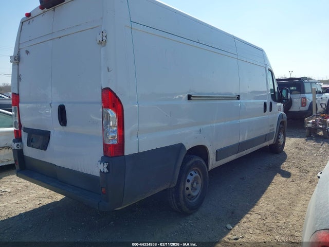 3C6URVJG2JE158758 RAM Promaster 3500 Cargo Van High Roof 159 Wb Ext