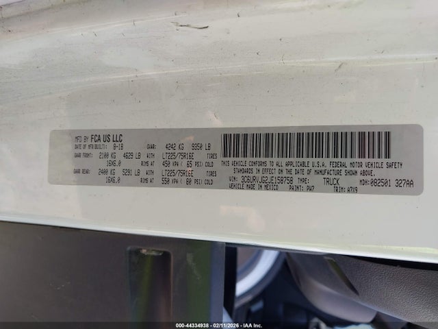 3C6URVJG2JE158758 RAM Promaster 3500 Cargo Van High Roof 159 Wb Ext