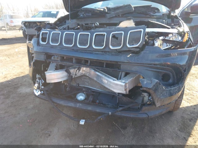 44334941 :رقم المزاد ، 3C4NJDBB6NT176456 vin ، 2022 Jeep Compass Latitude 4x4 مزاد بيع