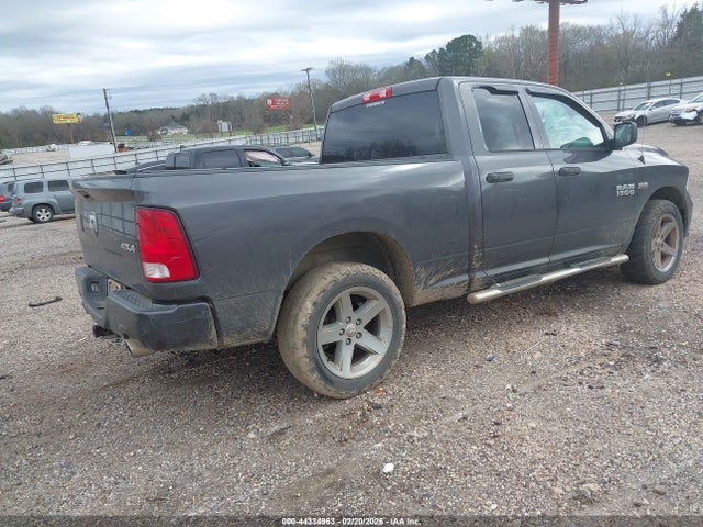 44334963 :رقم المزاد ، 1C6RR7FT4JS116905 vin ، 2018 Ram 1500 Express  4x4 6'4 Box مزاد بيع