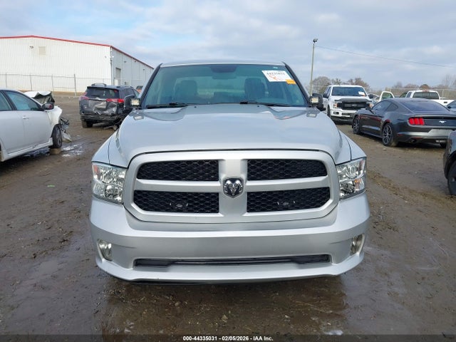 44335031 :رقم المزاد ، 1C6RR6FT1JS211271 vin ، 2018 Ram 1500 Express  4x2 6'4 Box مزاد بيع