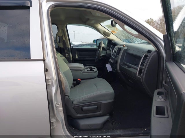 44335031 :رقم المزاد ، 1C6RR6FT1JS211271 vin ، 2018 Ram 1500 Express  4x2 6'4 Box مزاد بيع