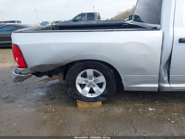 44335031 :رقم المزاد ، 1C6RR6FT1JS211271 vin ، 2018 Ram 1500 Express  4x2 6'4 Box مزاد بيع