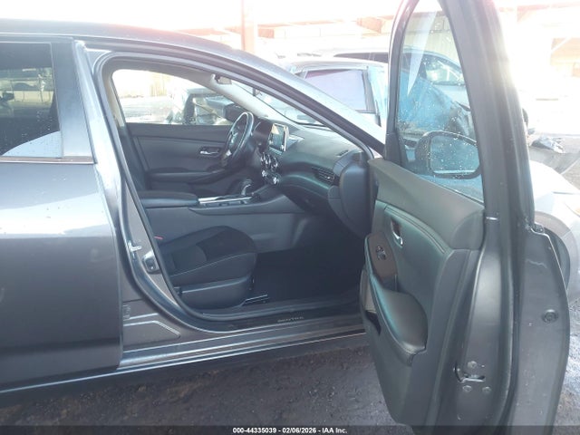 3N1AB8CV5NY250192 Nissan Sentra Sv Xtronic Cvt