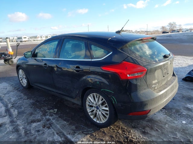 Ford Focus Titanium 2016 1FADP3N24GL216067 Image 3