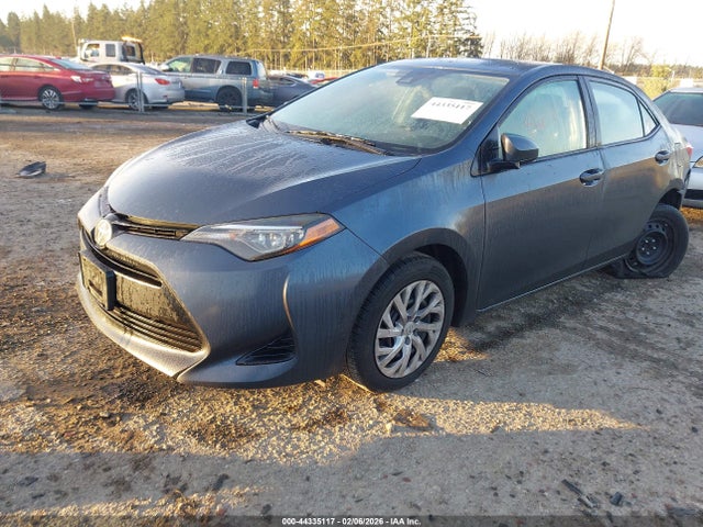 2T1BURHE5JC075074 Toyota COROLLA LE
