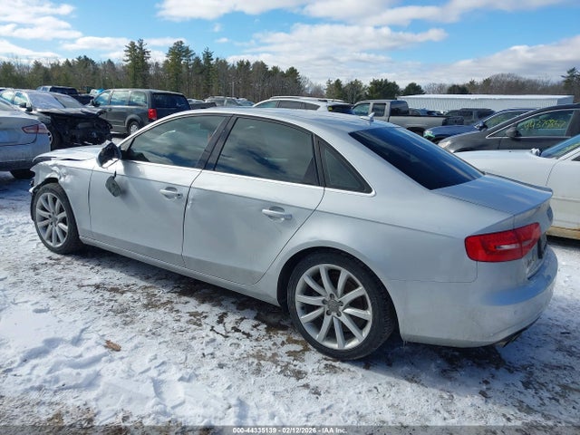 Продажа на аукционе авто 2013 Audi A4 2.0t Premium, vin: WAUFFAFL1DN005438, номер лота: 44335139