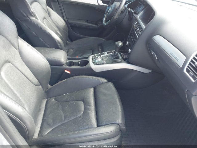 Продажа на аукционе авто 2013 Audi A4 2.0t Premium, vin: WAUFFAFL1DN005438, номер лота: 44335139