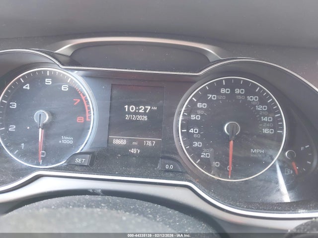Продажа на аукционе авто 2013 Audi A4 2.0t Premium, vin: WAUFFAFL1DN005438, номер лота: 44335139