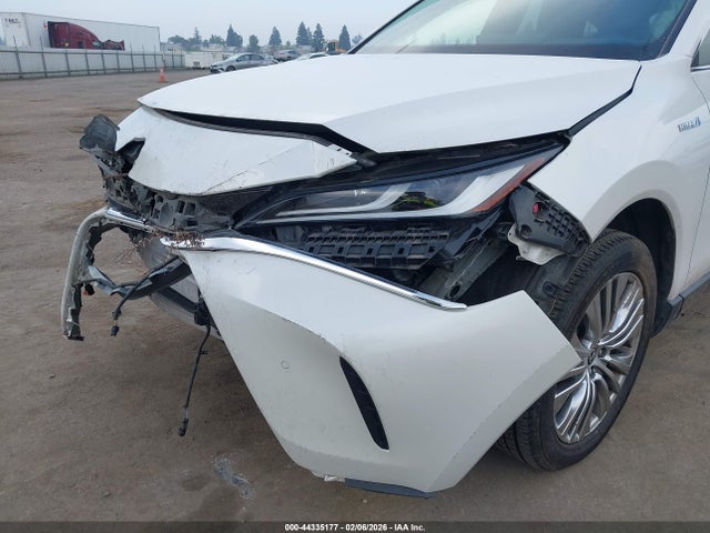 Toyota Venza Limited 2021 JTEAAAAH5MJ004410 Image 18