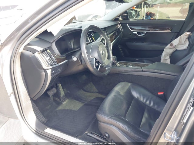 2018 VOLVO S90 LVY982AKXJP032127 Photo 4