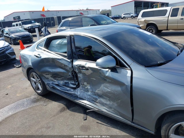 2018 VOLVO S90 LVY982AKXJP032127 Photo 5