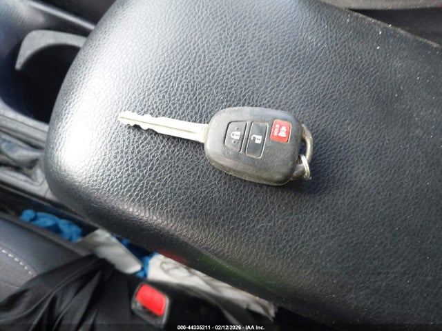 Toyota Rav4 Xle 2015 2T3RFREV0FW241334 Image 11