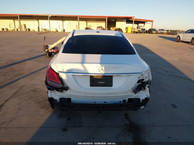 W1KWF8DB1MR647193 Mercedes-Benz C 300 Sedan