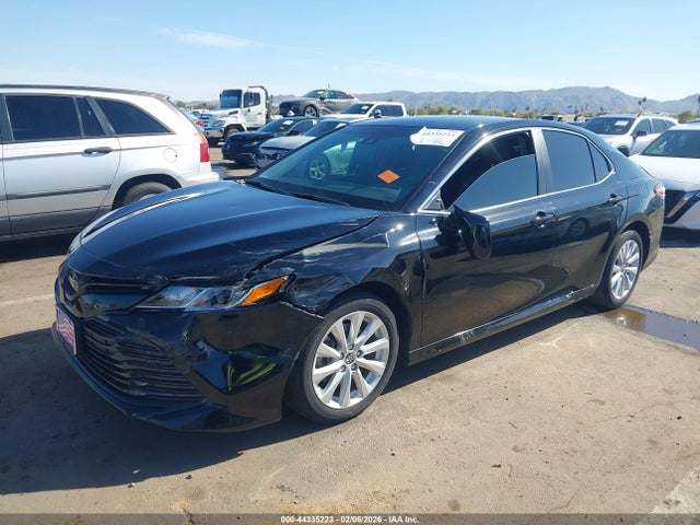 Aukcja sprzedaży 2018 Toyota Camry Le, vin: 4T1B11HK1JU056360, numer aukcji: 44335223