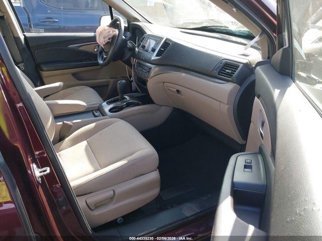 Honda PILOT LX 2017 5FNYF5H19HB028002 Image 5