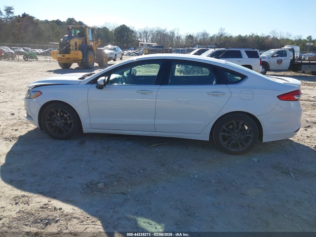 3FA6P0HD0JR223031 Ford FUSION SE