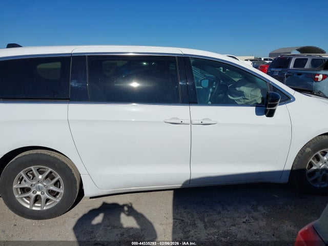 2C4RC1BG7SR513463 Chrysler Pacifica Select