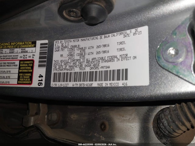 3TMCZ5AN7PM642071 Toyota Tacoma Trd Off Road