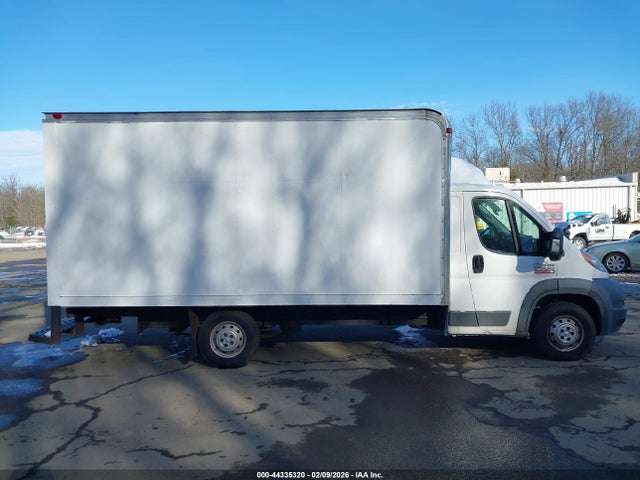 44335320 :رقم المزاد ، 3C7WRVMG5HE519393 vin ، 2017 Ram Promaster 3500 Cutaway Low Roof مزاد بيع