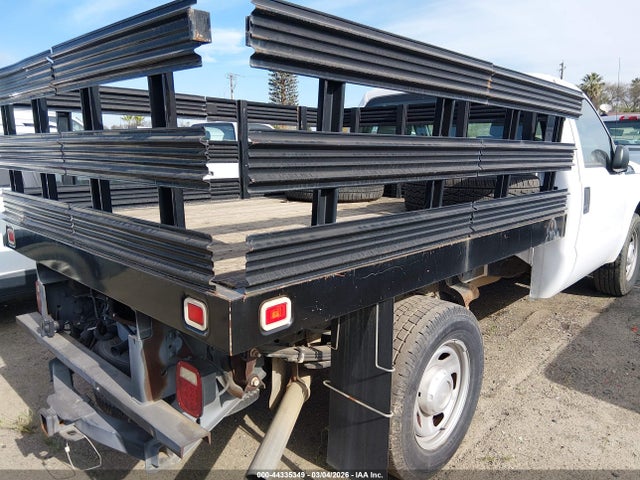 Ford F-350 Xl 2015 1FDRF3A68FED11063 Image 4