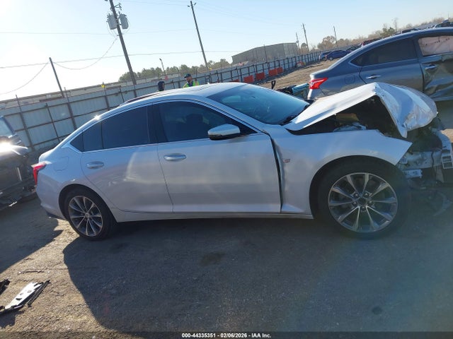 44335351 :رقم المزاد ، 1G6DN5RKXM0111880 vin ، 2021 Cadillac Ct5 Premium Luxury مزاد بيع