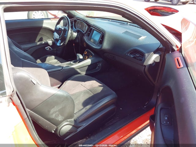 44335401 :رقم المزاد ، 2C3CDZFJ2GH301143 vin ، 2016 Dodge Challenger 392 Hemi Scat Pack Shaker مزاد بيع