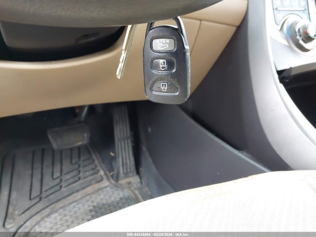 44335404 :رقم المزاد ، 5NPDH4AE9DH300382 vin ، 2013 Hyundai Elantra Gls مزاد بيع