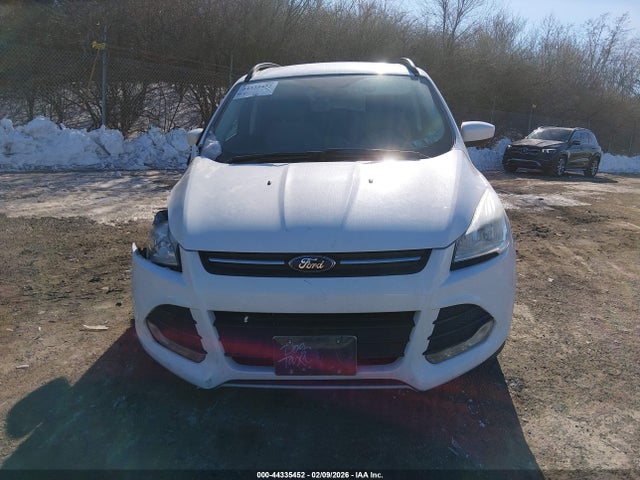 1FMCU9G94GUC83107 Ford ESCAPE SE