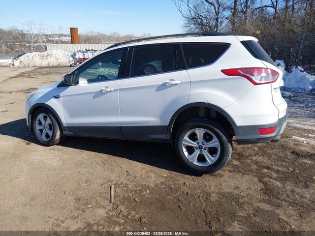 1FMCU9G94GUC83107 Ford ESCAPE SE