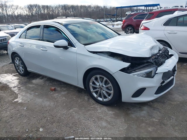 2020 MERCEDES-BENZ A 220 WDD3G4FB0LW042426