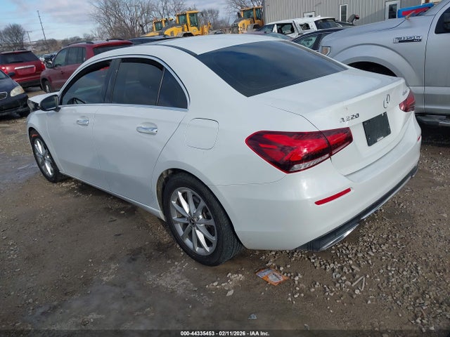 2020 Mercedes-benz A 220 4matic მანქანა იყიდება აუქციონზე, vin: WDD3G4FB0LW042426, აუქციონის ნომერი: 44335453