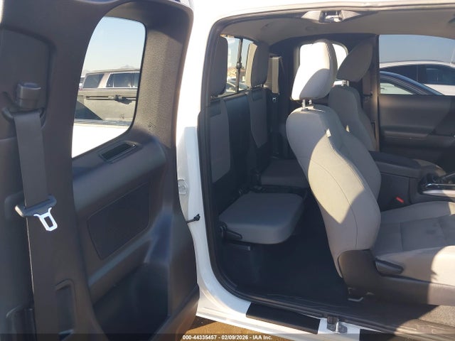 5TFRZ5CN3JX066259 Toyota Tacoma Sr5 V6